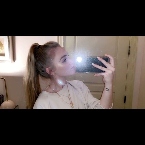 Meet your Posher, Savannah - Picture 1 of 1